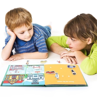 كتاب الأطفال اللصق من مادة Sedex Matte Art Paper Montessori Quiet Book