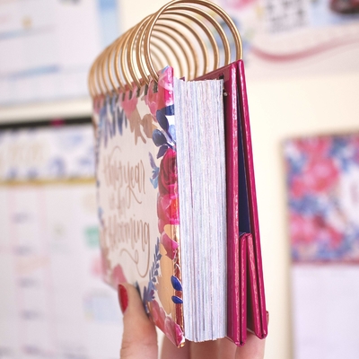 تقويم سطح المكتب بطباعة الأوفست الملونة 250gsm-400gsm ورق الكرافت التقويم